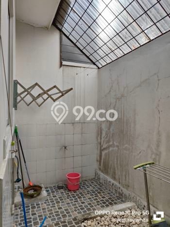 Sewa Rumah Nyaman LT 112m2 / LB 66m2 di BSD Sevilla, Tangerang Sewa Rumah Nyaman LT 112m2 / LB 66m2 di BSD Sevilla, Tangerang