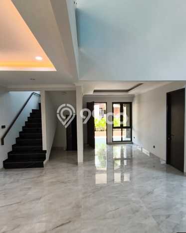 Jual Rumah Luas Megah Dengan View Eksklusif di BSD Puspita Loka, Tangerang Jual Rumah Luas Megah Dengan View Eksklusif di BSD Puspita Loka, Tangerang