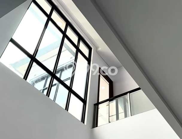 Dijual Rumah Mewah Elegan Dengan View Cantik di BSD Delatinos, Tangerang Dijual Rumah Mewah Elegan Dengan View Cantik di BSD Delatinos, Tangerang