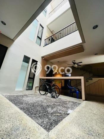 Cocok Untuk Investasi! For Sale Kost di BSD Anggrek Loka 21 Kamar Cocok Untuk Investasi! For Sale Kost di BSD Anggrek Loka 21 Kamar