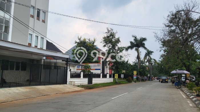 Kost Dijual di BSD dengan 18 KT dan Luas 716m2 Kost Dijual di BSD dengan 18 KT dan Luas 716m2