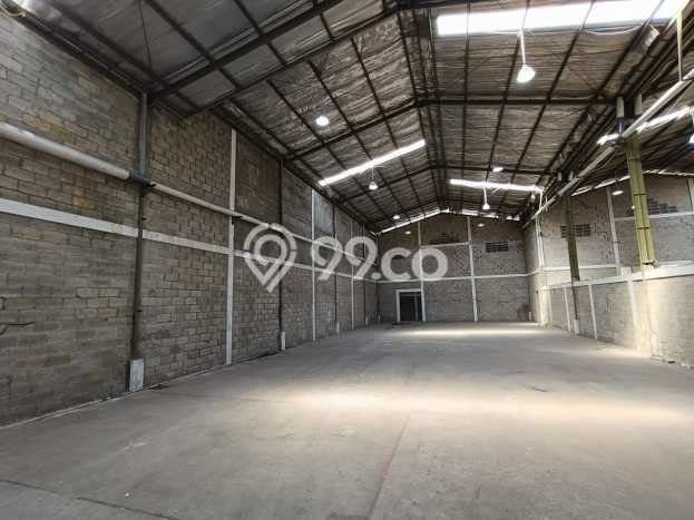 For Rent Gudang Premium di BSD, Luas 1350m2m², Jalan Strategis For Rent Gudang Premium di BSD, Luas 1350m2m², Jalan Strategis