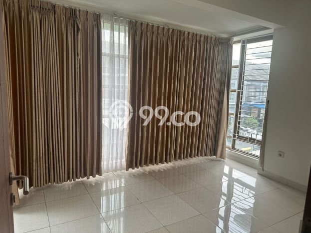 Rumah Elit LB 130m2 Siap Huni Desain Elegan di Bintaro, Tangerang Selatan Rumah Elit LB 130m2 Siap Huni Desain Elegan di Bintaro, Tangerang Selatan