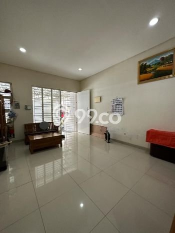 Rumah di Green Lake City, Jakarta Barat, LT 144m² Bangunan 250m² Rumah di Green Lake City, Jakarta Barat, LT 144m² Bangunan 250m²