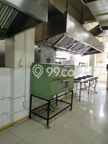 LOKASI STRATEGIS! Ruko Kawasan Green Lake City, Luas 236m², Keramaian Tinggi LOKASI STRATEGIS! Ruko Kawasan Green Lake City, Luas 236m², Keramaian Tinggi