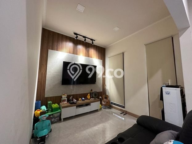 Rumah Asri area Green Lake City, Jakarta Barat, Luas 108m² LB 195m² Rumah Asri area Green Lake City, Jakarta Barat, Luas 108m² LB 195m²