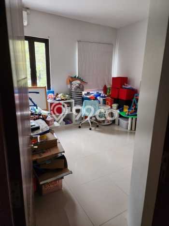 Dijual Cepat Rumah Bagus Siap Huni LB 200m2 di Kebon Jeruk, Jakarta Barat Dijual Cepat Rumah Bagus Siap Huni LB 200m2 di Kebon Jeruk, Jakarta Barat