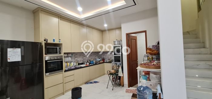 Rumah LT 165m² Akses Strategis di Green Lake City, Dekat Fasilitas Umum, Jakarta Barat Rumah LT 165m² Akses Strategis di Green Lake City, Dekat Fasilitas Umum, Jakarta Barat