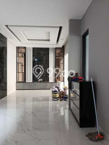 Rumah Strategis 3 KT Luas Tanah 128m² di Green Lake City, Jakarta Barat Rumah Strategis 3 KT Luas Tanah 128m² di Green Lake City, Jakarta Barat