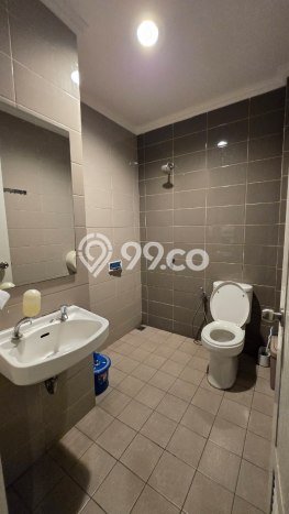 Ruko Dijual di Jakarta Barat LT 67m2 & LB 270m2 Lokasi Terbaik! Ruko Dijual di Jakarta Barat LT 67m2 & LB 270m2 Lokasi Terbaik!