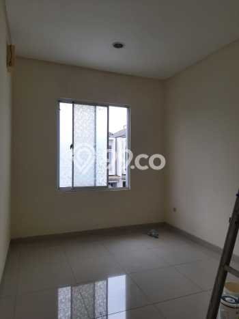 BEST CHOICE! Rumah di Green Lake City, Luas 108m² LB 130m² BEST CHOICE! Rumah di Green Lake City, Luas 108m² LB 130m²