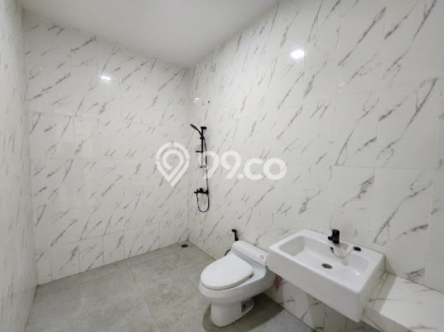 Rumah Elit Modern Tanpa Renovasi di Citra Garden Jakarta Barat Rumah Elit Modern Tanpa Renovasi di Citra Garden Jakarta Barat