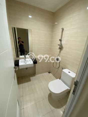 Rumah Mewah LB 211m2 Siap Pakai Desain Elegan di Green Lake City, Jakarta Barat Rumah Mewah LB 211m2 Siap Pakai Desain Elegan di Green Lake City, Jakarta Barat