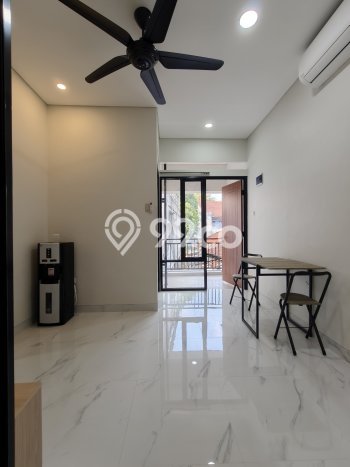 Rumah sewa siap huni 2 KT di Cipedak, Jakarta Selatan Rumah sewa siap huni 2 KT di Cipedak, Jakarta Selatan