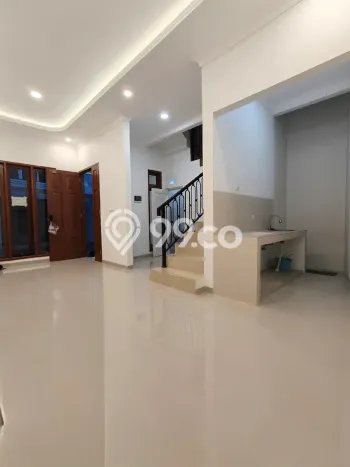 Hunian Cantik Minimalis Lb 120m2 di Jagakarsa, Jakarta Selatan Hunian Cantik Minimalis Lb 120m2 di Jagakarsa, Jakarta Selatan