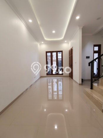 Rumah Strategis Modern Lb 110m2 di Jagakarsa, Jakarta Selatan Rumah Strategis Modern Lb 110m2 di Jagakarsa, Jakarta Selatan