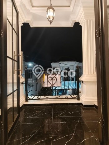 Rumah Strategis Modern Lb 145m2 di Jagakarsa, Jakarta Selatan Rumah Strategis Modern Lb 145m2 di Jagakarsa, Jakarta Selatan