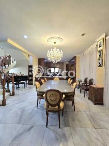Rumah Elit LB 600m2 Siap Huni Desain Elegan di Pondok Indah, Jakarta Selatan Rumah Elit LB 600m2 Siap Huni Desain Elegan di Pondok Indah, Jakarta Selatan