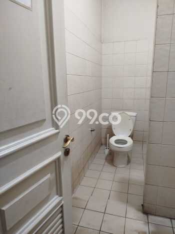 Komersial Bagus Dijual LB 1300m2 Lokasi Strategis Jakarta Selatan Area Cocok untuk Berbisnis Komersial Bagus Dijual LB 1300m2 Lokasi Strategis Jakarta Selatan Area Cocok untuk Berbisnis