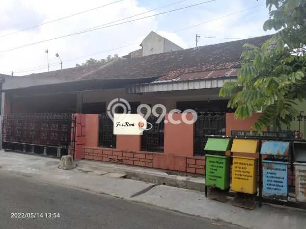 UNIT LANGKA! Rumah di Kedungwaru, 2 KM, View Kota, Luas 250m² Bangunan 100m² UNIT LANGKA! Rumah di Kedungwaru, 2 KM, View Kota, Luas 250m² Bangunan 100m²
