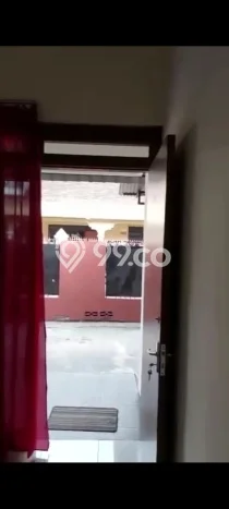 UNIT LANGKA! Rumah di Kedungwaru, 2 KM, View Kota, Luas 250m² Bangunan 100m² UNIT LANGKA! Rumah di Kedungwaru, 2 KM, View Kota, Luas 250m² Bangunan 100m²