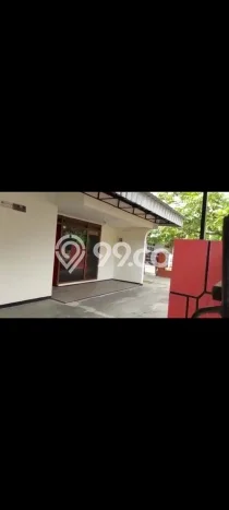 UNIT LANGKA! Rumah di Kedungwaru, 2 KM, View Kota, Luas 250m² Bangunan 100m² UNIT LANGKA! Rumah di Kedungwaru, 2 KM, View Kota, Luas 250m² Bangunan 100m²