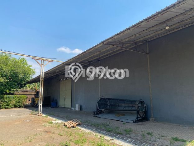 Lokasi Strategis! Dijual Gudang Bisnis di Wonorejo, Pasuruan Kondisi Baik Lokasi Strategis! Dijual Gudang Bisnis di Wonorejo, Pasuruan Kondisi Baik