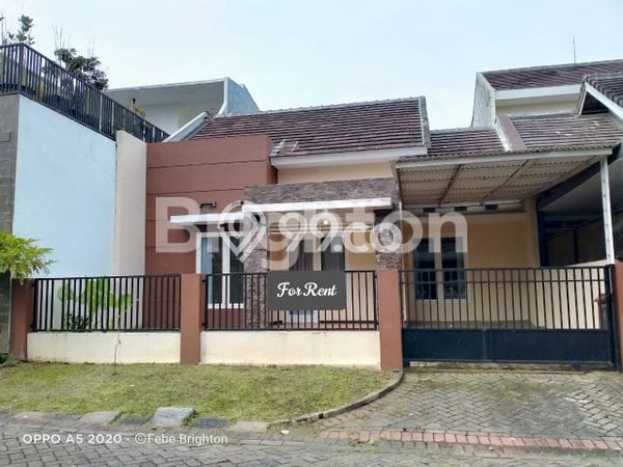 For Sale Rumah 3 Kamar Lokasi Strategis Nyaman dan Strategis di Permata Jingga For Sale Rumah 3 Kamar Lokasi Strategis Nyaman dan Strategis di Permata Jingga