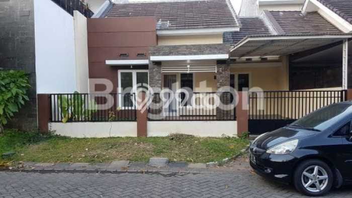 For Sale Rumah 3 Kamar Lokasi Strategis Nyaman dan Strategis di Permata Jingga For Sale Rumah 3 Kamar Lokasi Strategis Nyaman dan Strategis di Permata Jingga