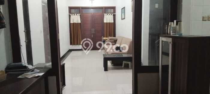 Rumah Sewa Malang LT 108m2 LB 116m2 Area Griya Shanta Rumah Sewa Malang LT 108m2 LB 116m2 Area Griya Shanta