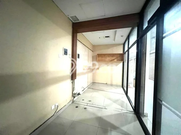 Unit Komersial Tersedia di Taman Anggrek Spesifikasi LB 11m2 Unit Komersial Tersedia di Taman Anggrek Spesifikasi LB 11m2