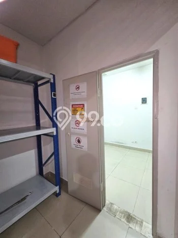Disewakan Komersial di Kawasan Ramai Taman Anggrek Luas 11m2 Disewakan Komersial di Kawasan Ramai Taman Anggrek Luas 11m2
