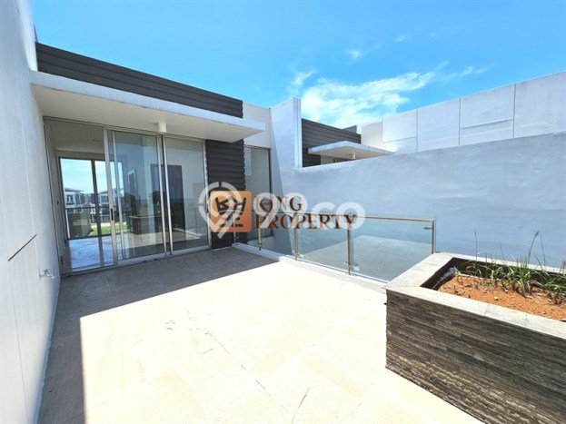 Jual Rumah Luas Megah Dengan View Cantik di Pluit, Jakarta Utara Jual Rumah Luas Megah Dengan View Cantik di Pluit, Jakarta Utara