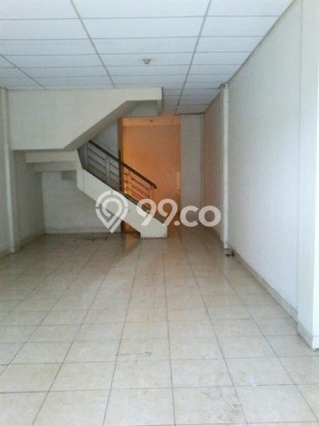 Unit Komersial Disewakan di Jakarta Barat Area Strategis Harga Kompetitif Unit Komersial Disewakan di Jakarta Barat Area Strategis Harga Kompetitif