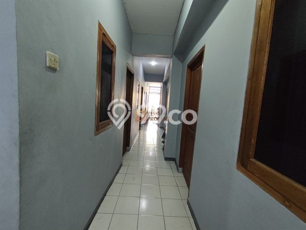 Rumah Kost untuk Dijual di Kembangan dengan 30 KT, 30 KM, Luas 600m2 Rumah Kost untuk Dijual di Kembangan dengan 30 KT, 30 KM, Luas 600m2