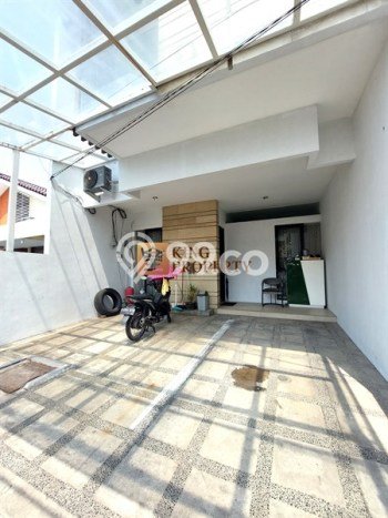 For Sale! Luxury House LT 144m2 Desain Modern di Tomang For Sale! Luxury House LT 144m2 Desain Modern di Tomang