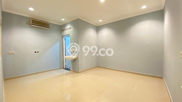 Rumah Mewah LB 221m2 Siap Pakai Desain Elegan di Mangga Dua, Jakarta Barat Rumah Mewah LB 221m2 Siap Pakai Desain Elegan di Mangga Dua, Jakarta Barat