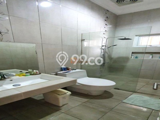 For Sale Rumah Mewah Exclusive di Cengkareng, Jakarta Barat For Sale Rumah Mewah Exclusive di Cengkareng, Jakarta Barat