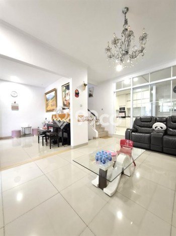 Hunian Eksklusif Siap Huni LT 120m2 di Cengkareng, Jakarta Barat Hunian Eksklusif Siap Huni LT 120m2 di Cengkareng, Jakarta Barat