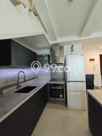 SEWA STRATEGIS! Kantor Kawasan Taman Anggrek, Luas 96m², Lokasi Ramai SEWA STRATEGIS! Kantor Kawasan Taman Anggrek, Luas 96m², Lokasi Ramai