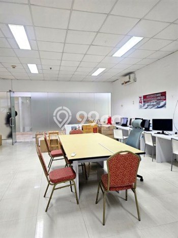 Kantor Disewa di Jakarta Selatan dengan LB 215m2 Area Komersial Ramai Kantor Disewa di Jakarta Selatan dengan LB 215m2 Area Komersial Ramai