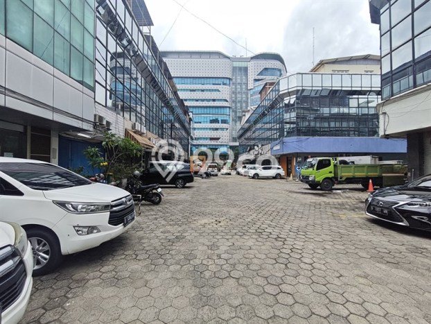 Untuk Dijual Ruko di Kebon Jeruk Jakarta Barat LT 252m2 / LB 201m2 Untuk Dijual Ruko di Kebon Jeruk Jakarta Barat LT 252m2 / LB 201m2