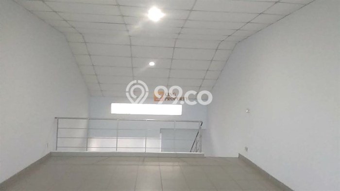 Unit Ruko disewakan di Setu Tangerang Selatan dengan LT 75m2 / LB 105m2 Unit Ruko disewakan di Setu Tangerang Selatan dengan LT 75m2 / LB 105m2