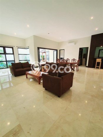 Ready to Use! Premium House LT 418m2 Desain Elegan di Kebagusan Ready to Use! Premium House LT 418m2 Desain Elegan di Kebagusan