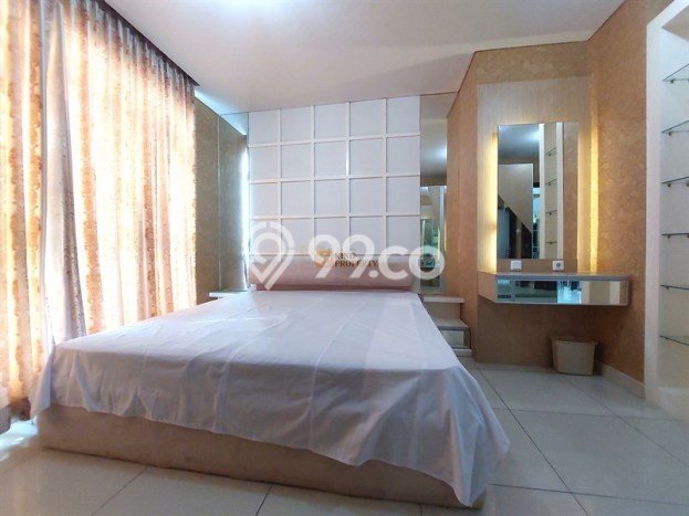 Apartemen Strategis 127m2 di Taman Anggrek Jakarta Barat 3 Bedroom Apartemen Strategis 127m2 di Taman Anggrek Jakarta Barat 3 Bedroom