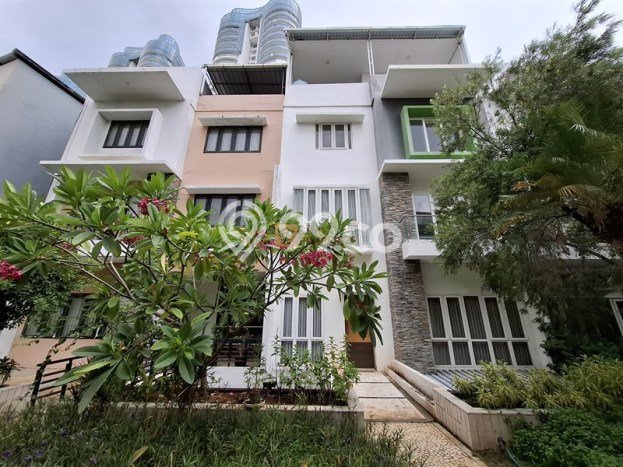 Dijual Rumah Premium dengan Fasilitas Sekitar Lengkap di Kemayoran, Jakarta Pusat Dijual Rumah Premium dengan Fasilitas Sekitar Lengkap di Kemayoran, Jakarta Pusat