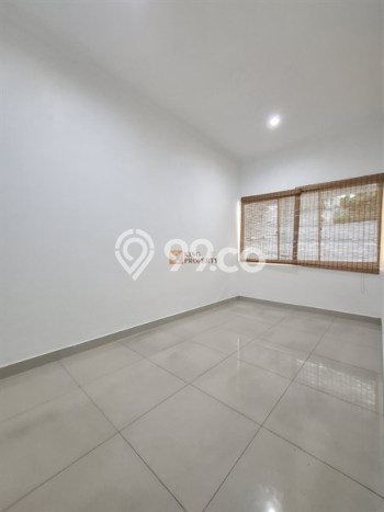 PROPERTI UNGGULAN! Rumah di Tanjung Duren, 5 KT, Lingkungan Premium, Luas 115m² Bangunan 168m² PROPERTI UNGGULAN! Rumah di Tanjung Duren, 5 KT, Lingkungan Premium, Luas 115m² Bangunan 168m²