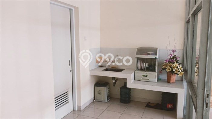 Ruko Dijual di Prime Area Tangerang Luas 162m2 Ruko Dijual di Prime Area Tangerang Luas 162m2