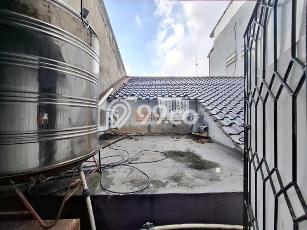 PROPERTI UNGGULAN! Rumah di Tanjung Duren, 5 KT, Lingkungan Premium, Luas 115m² Bangunan 168m² PROPERTI UNGGULAN! Rumah di Tanjung Duren, 5 KT, Lingkungan Premium, Luas 115m² Bangunan 168m²