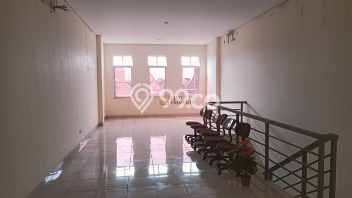 Ruko Dijual di Prime Area Tangerang Luas 162m2 Ruko Dijual di Prime Area Tangerang Luas 162m2